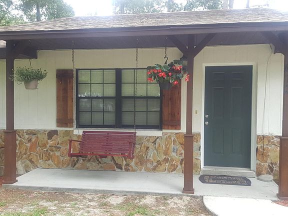 2nd image of 613 NE 10th Blvd