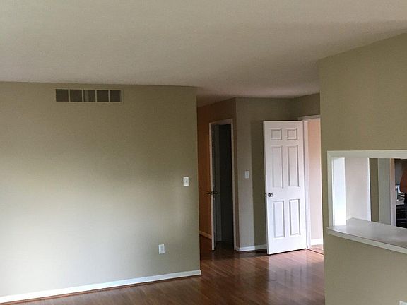 5th image of 124 Bellemeade Dr