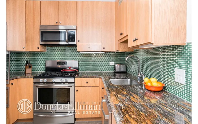 Sold by Douglas Elliman | media 20