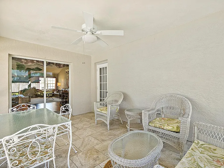 Westhampton Dr — Photo 21