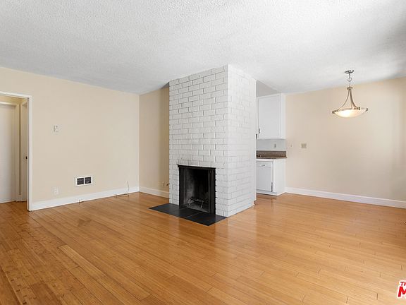 3rd image of 11947 Kiowa Ave APT 3