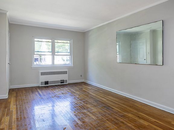 5th image of 41-15 161st St