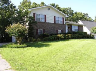 1120 Charwood Ln, Hixson, TN 37343