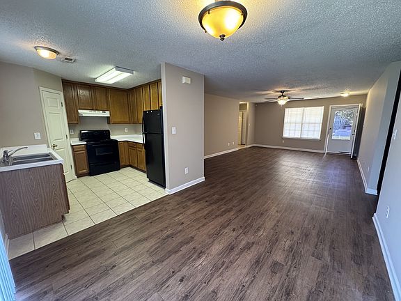 3rd image of 234 Knox Creek Trl NW