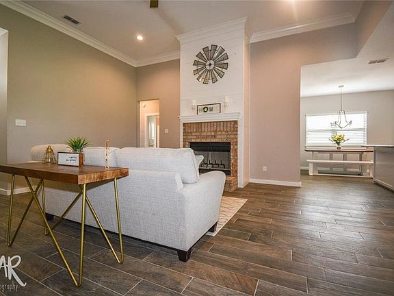 4th image of 6541 Cedar Elm Dr