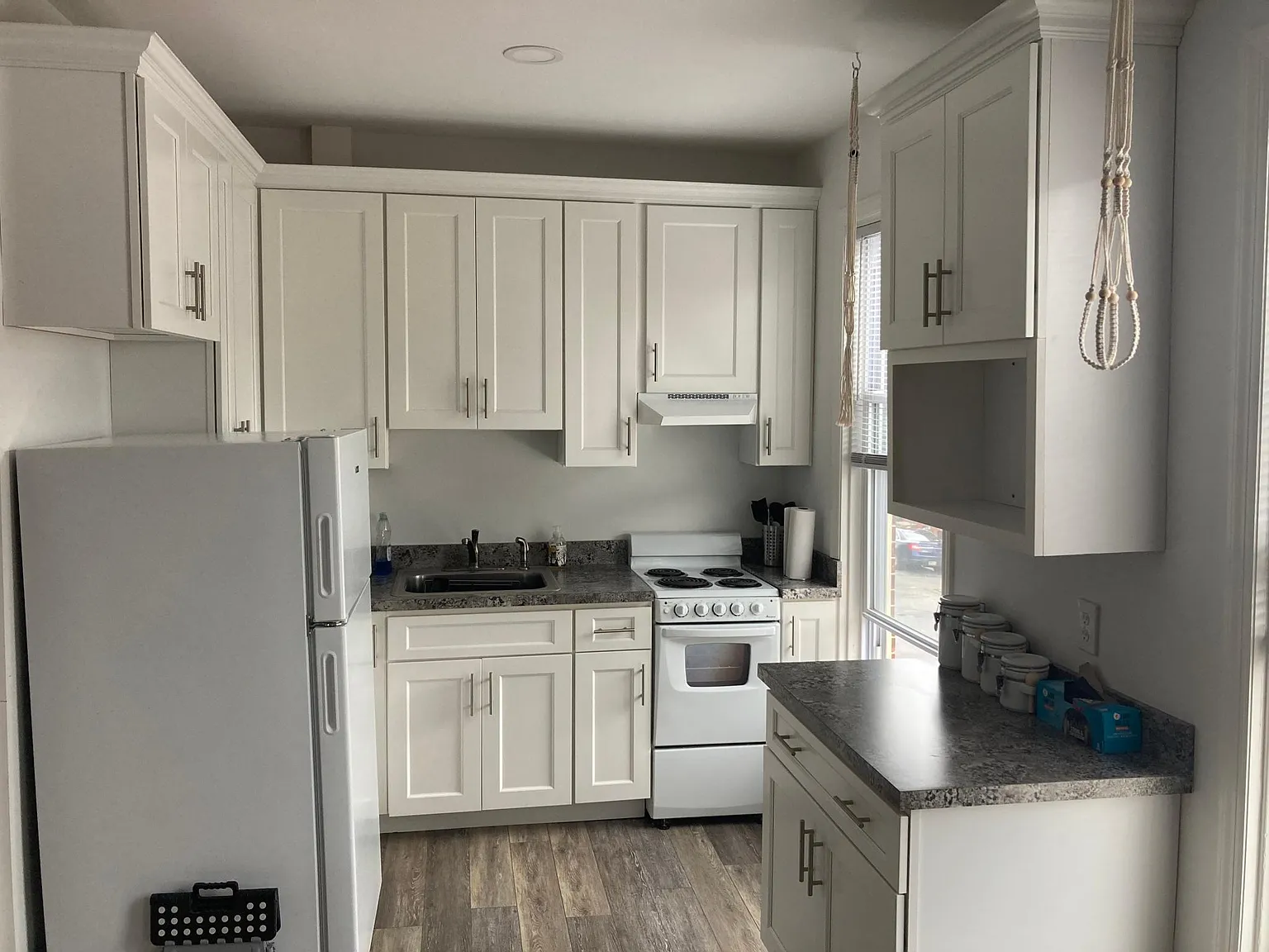 545 W Lemon St — Photo 3