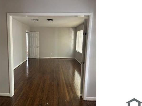 257 Lake Drive Cir NE