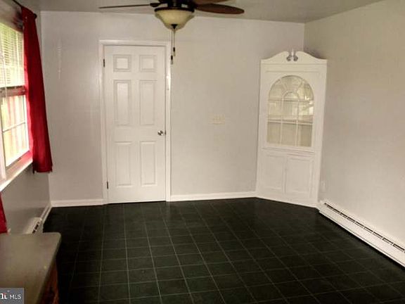 4th image of 717 Payton Dr