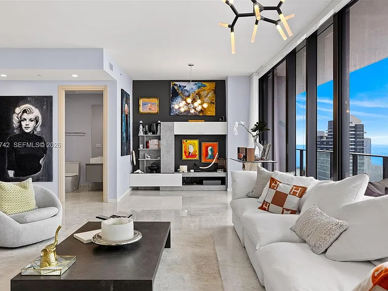 1000 Brickell Plz #Penthouse 5304 — Photo 8