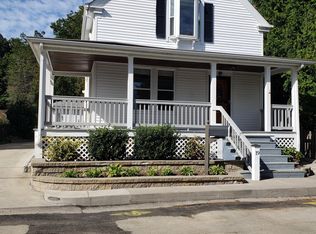 19 Bolton St, Warwick, RI 02888