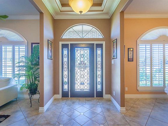 2nd image of 804 Le Ann Dr