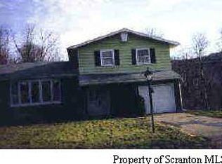116 Parkwood Dr, Clarks Summit, PA 18411