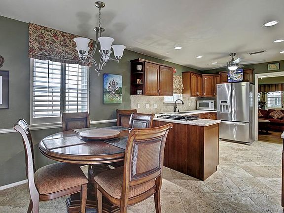 3rd image of 12423 Kimberley Ln
