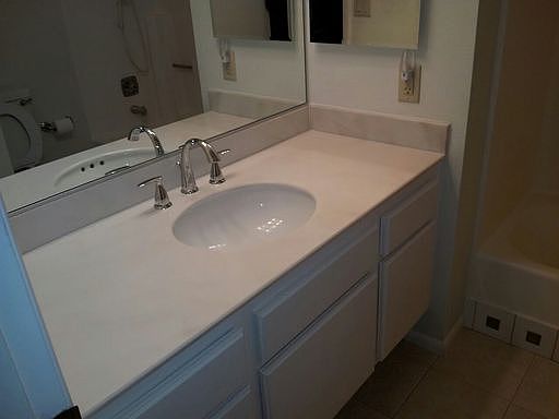 4th image of 1236 Burgundy Dr