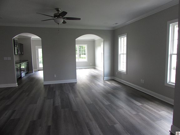 5th image of 357 Villa Ridge Dr