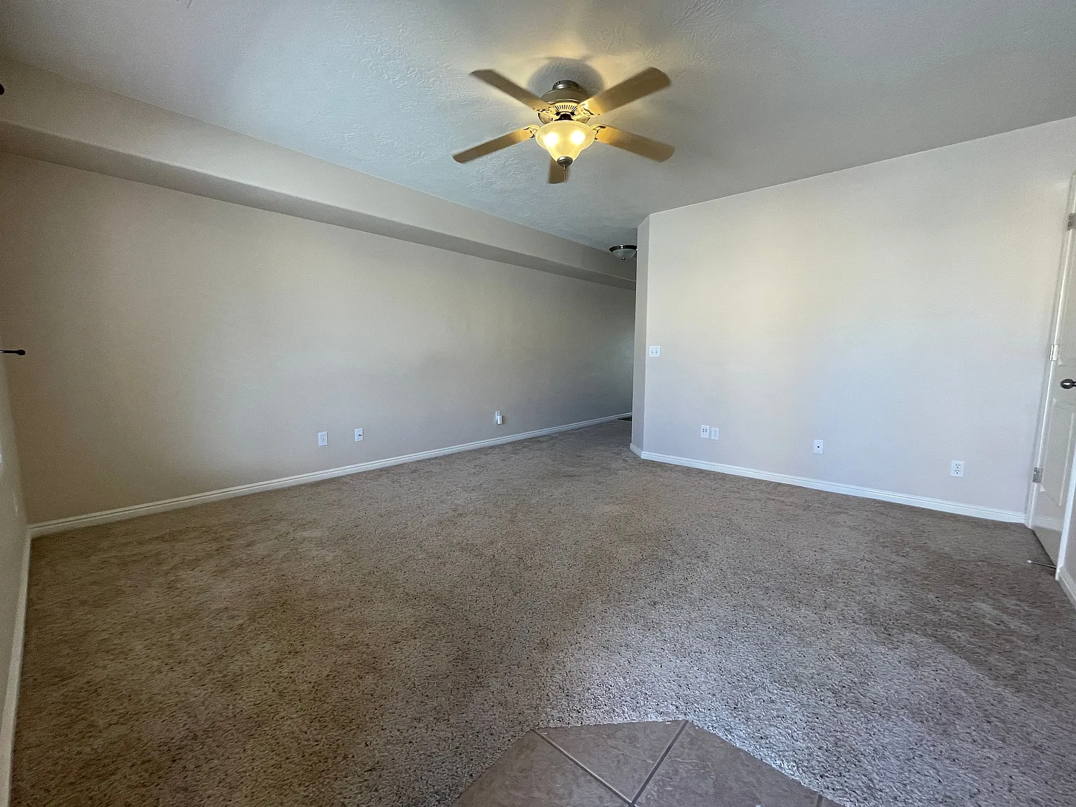 717 Hafen Ln — Photo 3