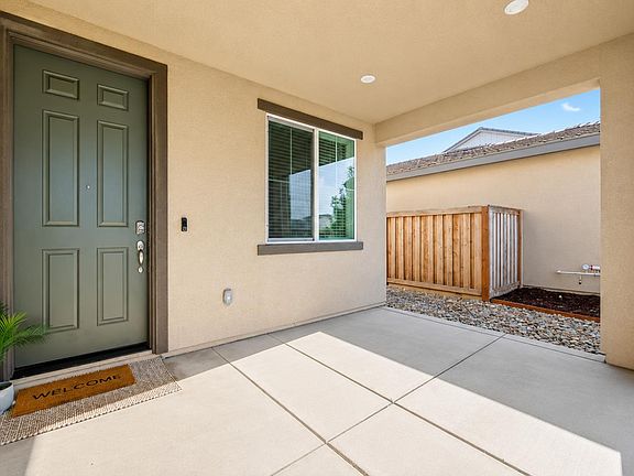 3rd image of 10024 Mont Blanc Ln