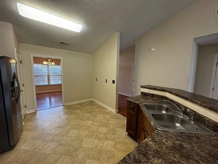 7010 Thornwood Ln SE — Photo 20