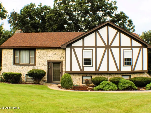 322 Carl Ln, Jefferson City, MO 65101
