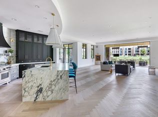 2 Biltmore Est UNIT 113, Phoenix, AZ 85016