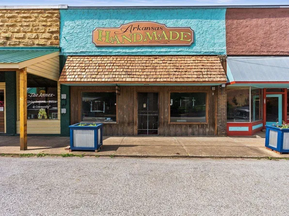 414 Main St, Leslie, AR 72645