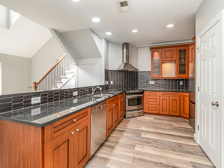 360 S Elm St #303 — Photo 18