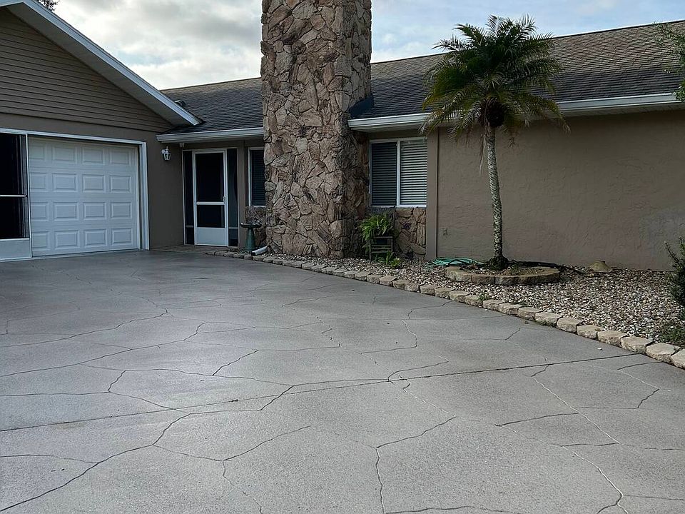 1st image of 5924 Pebble Ln