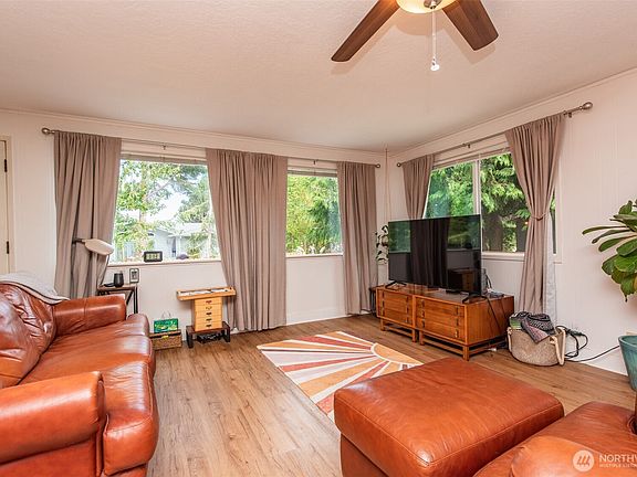 4th image of 1201 Thornton Drive