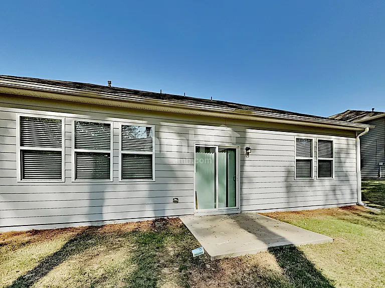 114 Lindridge Dr — Photo 23