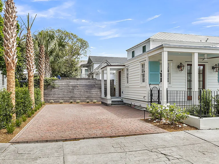 440 Sumter St — Photo 4