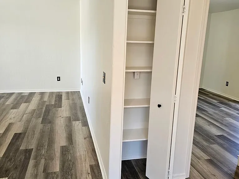 4601 N Socorro Dr #C — Photo 7
