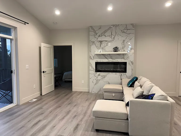 4235 W Tolliver Ct — Photo 4