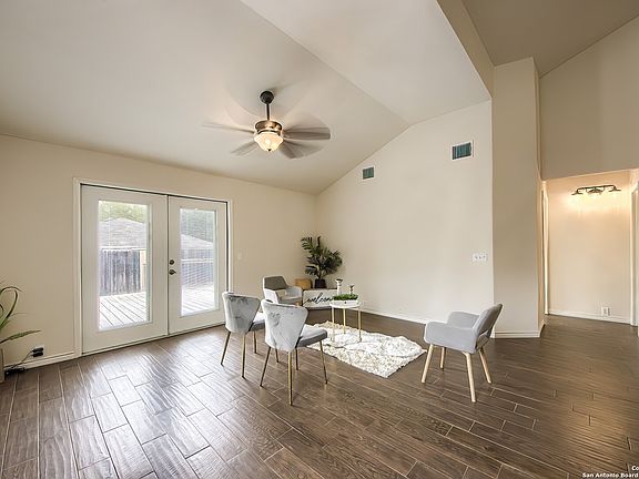 3rd image of 5117 Knollwood