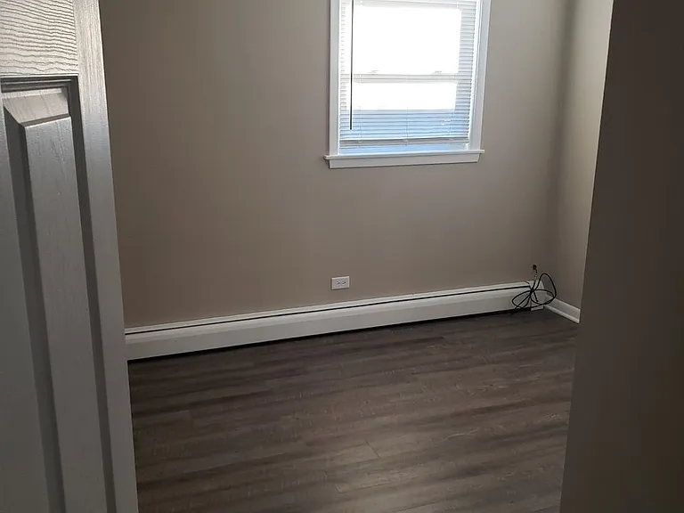 8604 W Carmen Ave — Photo 16
