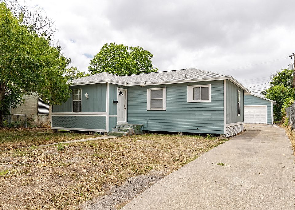 1st image of 4005 Green Grove Dr