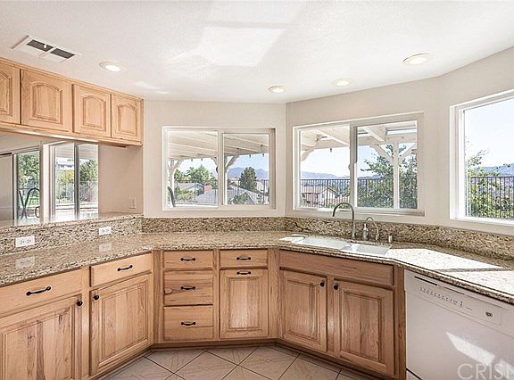 5th image of 24342 Vista Hills Dr