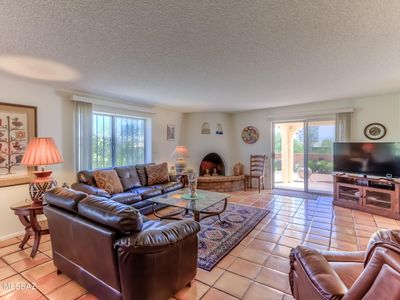965 W Camino Guarina, Green Valley, AZ, 85614