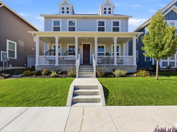 11682 S Silver Pond Dr, South Jordan, UT 84009