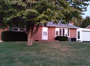 16129 Cloverton Ln, Williamsport, MD 21795