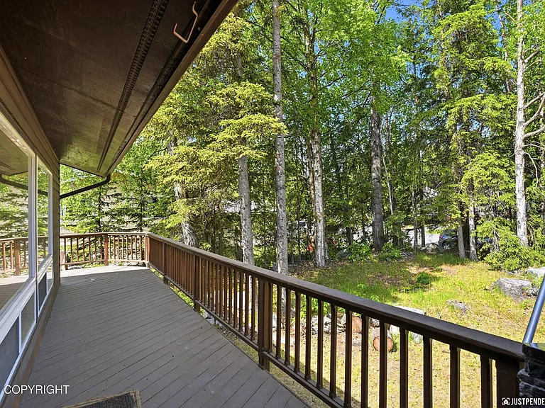 2100 Churchill Dr — Photo 63