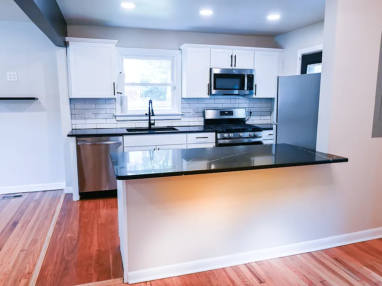 1001 Willow Lawn Dr — Photo 9