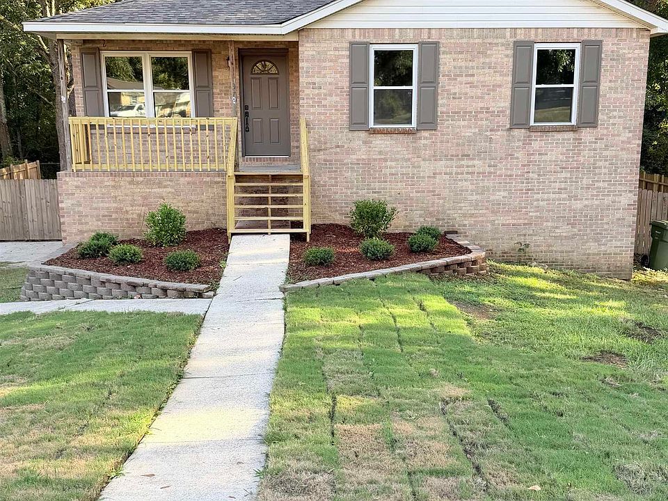 1st image of 137 Randall Cir