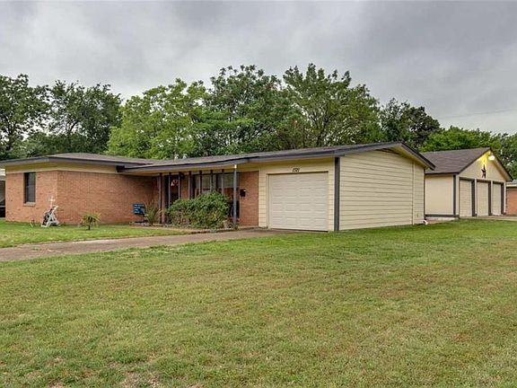 3rd image of 1321 Sunnybrook Dr