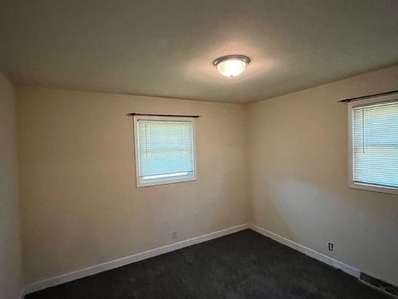 4th image of 1304 N Randall Ave #1304