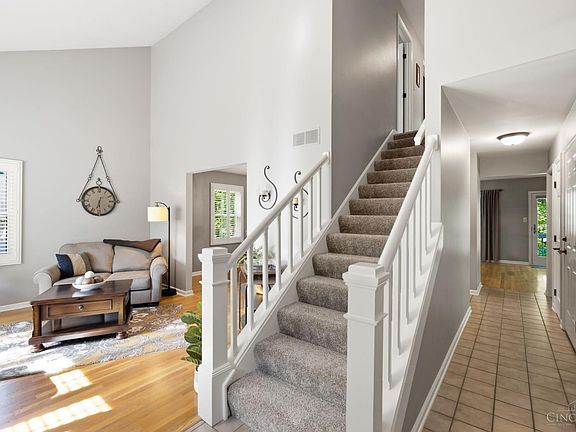 4th image of 791 Farview Ave