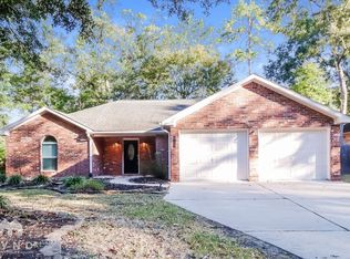 1606 Briar Cliff St, Conroe, TX 77385