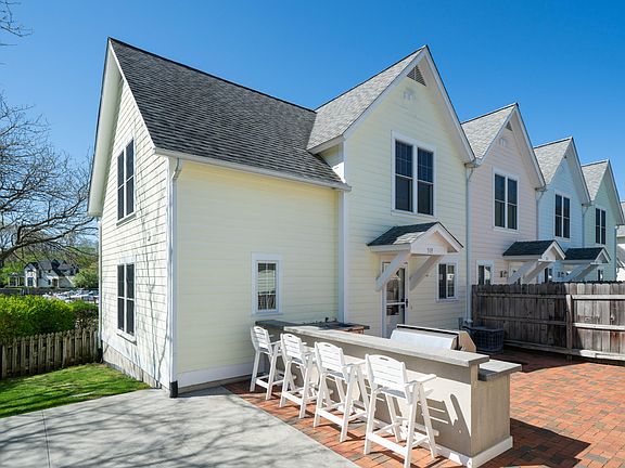 2nd image of 519 Virginia Ave #1