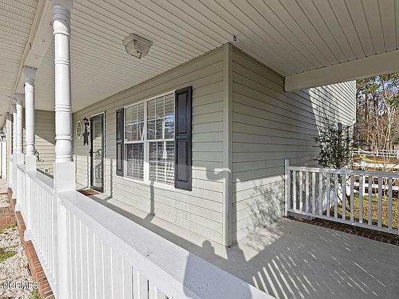3rd image of 110 Dunwoody Dr