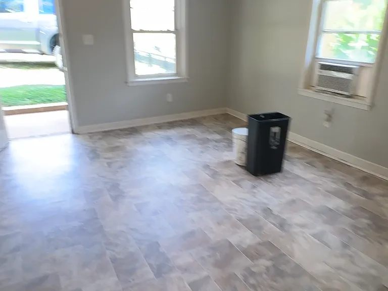 55 Oak St — Photo 17
