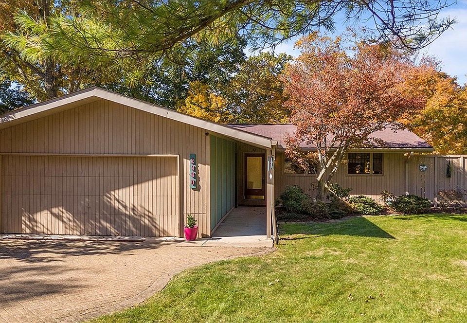 1st image of 2380 Willow Dr